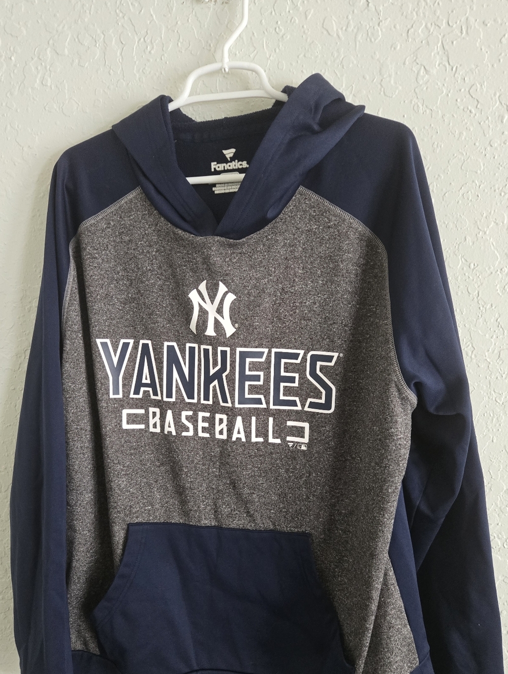 MLB New York Yankees Pullover Hoodie